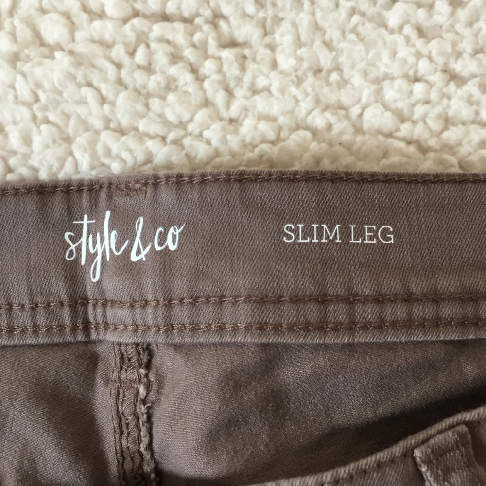Petite Plus Size Tummy-Control Slim-Leg Jeans - Picture 4 of 6